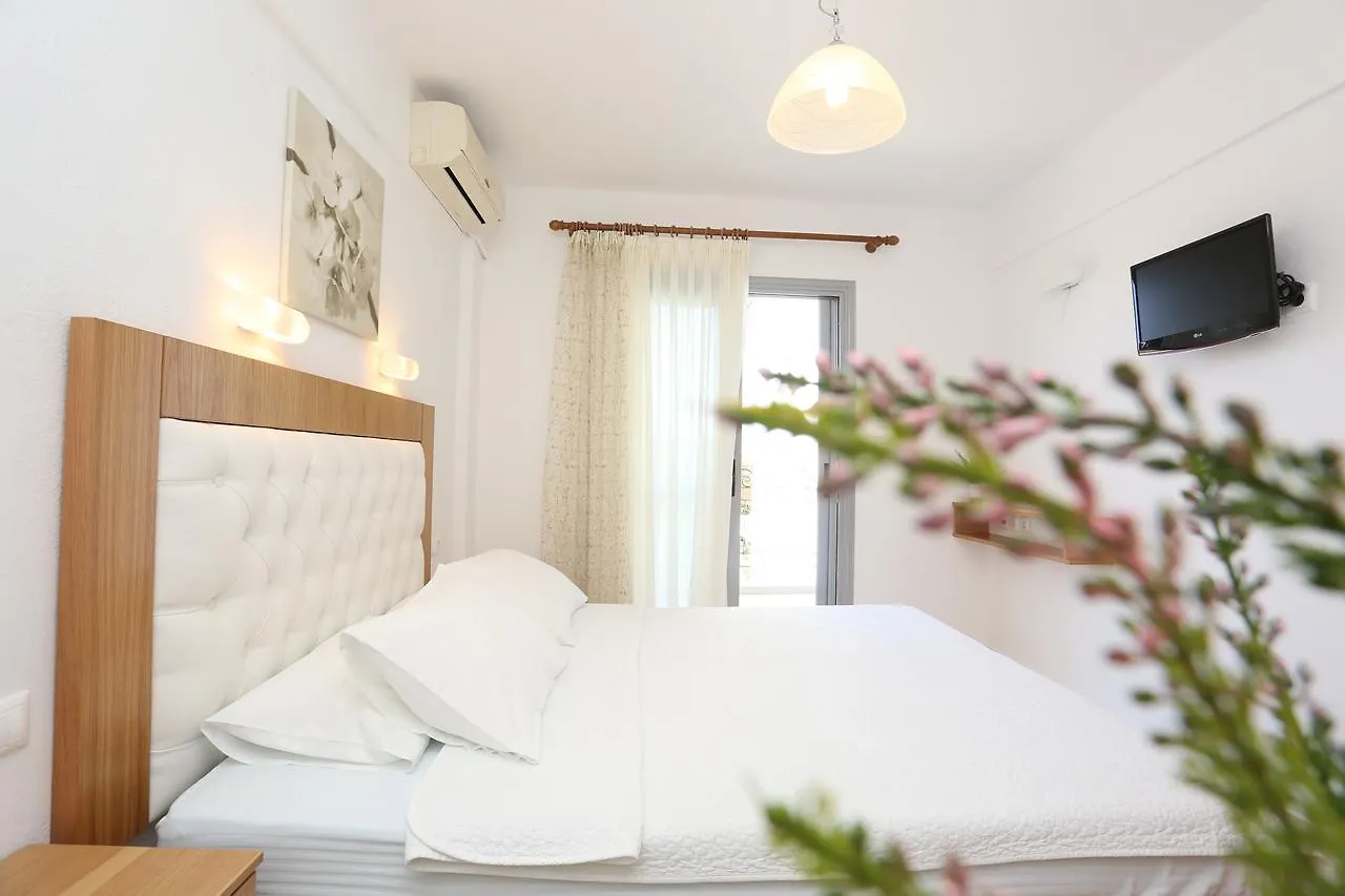 ** Hotel de apartamente Kastoria Hotel Apartments Hanioti Grecia
